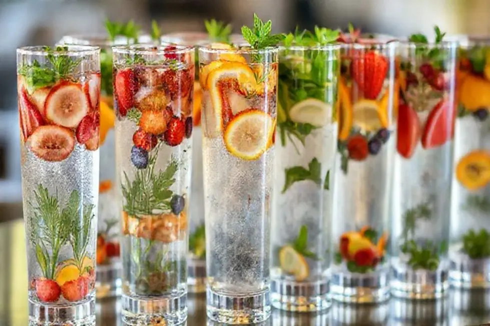 12 Receitas de Água Aromatizada que Vão Transformar sua Hidratação 10 12 Receitas Fáceis de Água Aromatizada