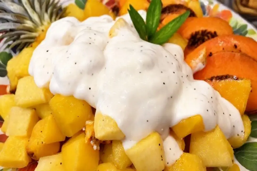 7 Caldas Irresistíveis para Elevar suas Saladas de Frutas 10 Doce de Coco: Um Toque Tropical