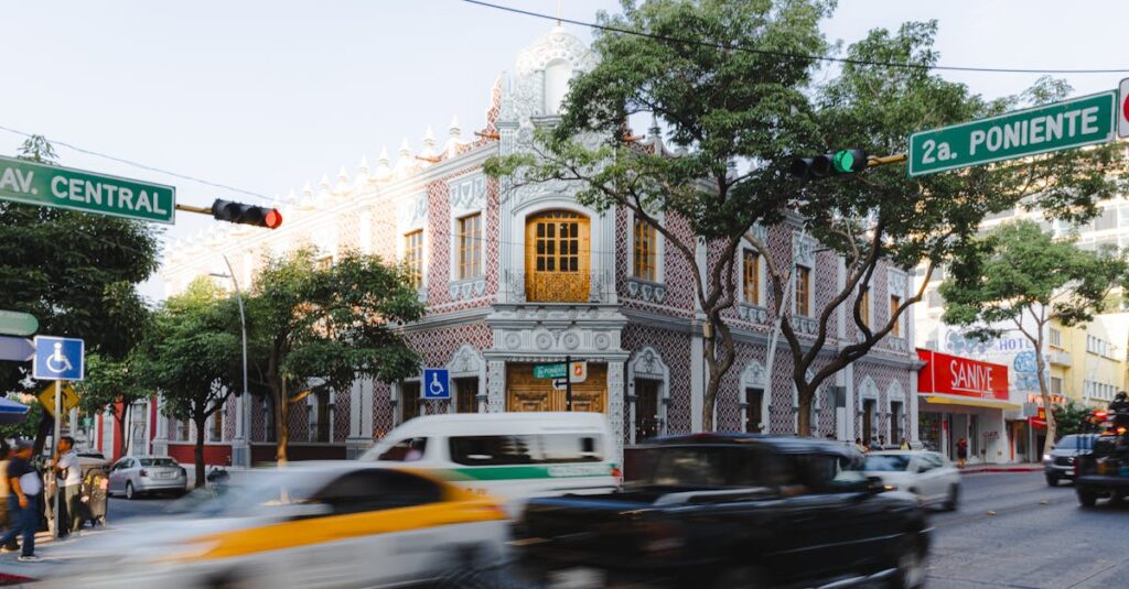 A stunning view of a historic building on Av. Central in Tuxtla Gutiérrez, Mexico during sunset.